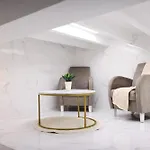 아파트 Dina House *