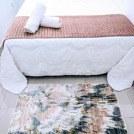 Dina House 나자레