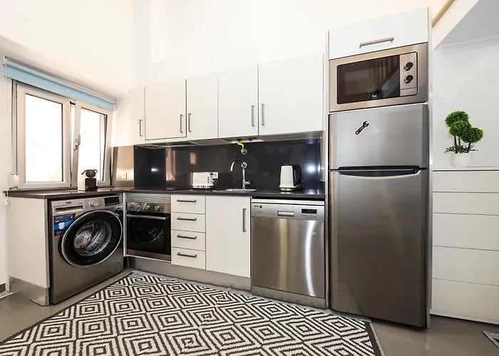 Dina House 아파트