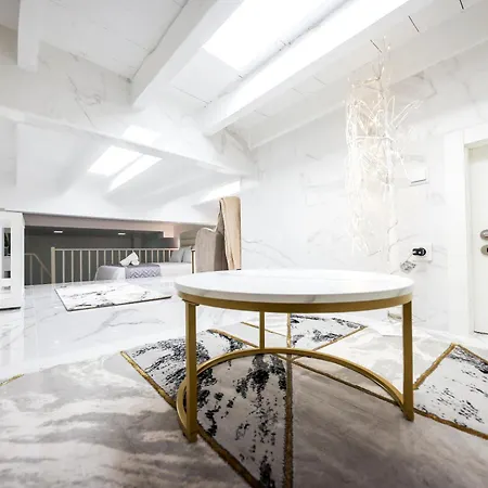 Appartement Dina House *