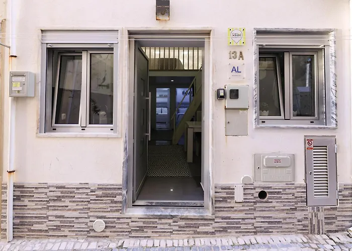 Dina House * ナザレ