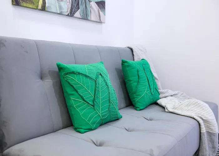 Dina House * ナザレ