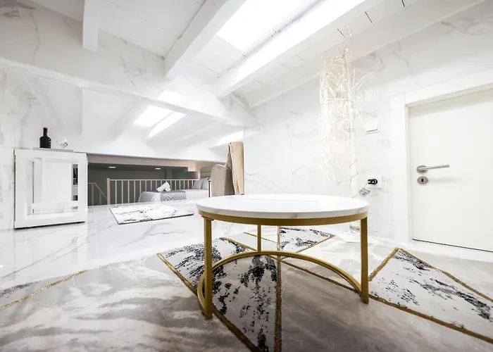 Apartamento Dina House *